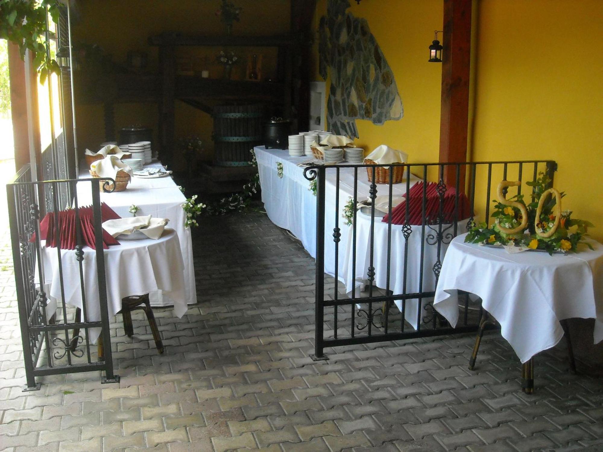 Guest House Cater Lasko Exterior photo
