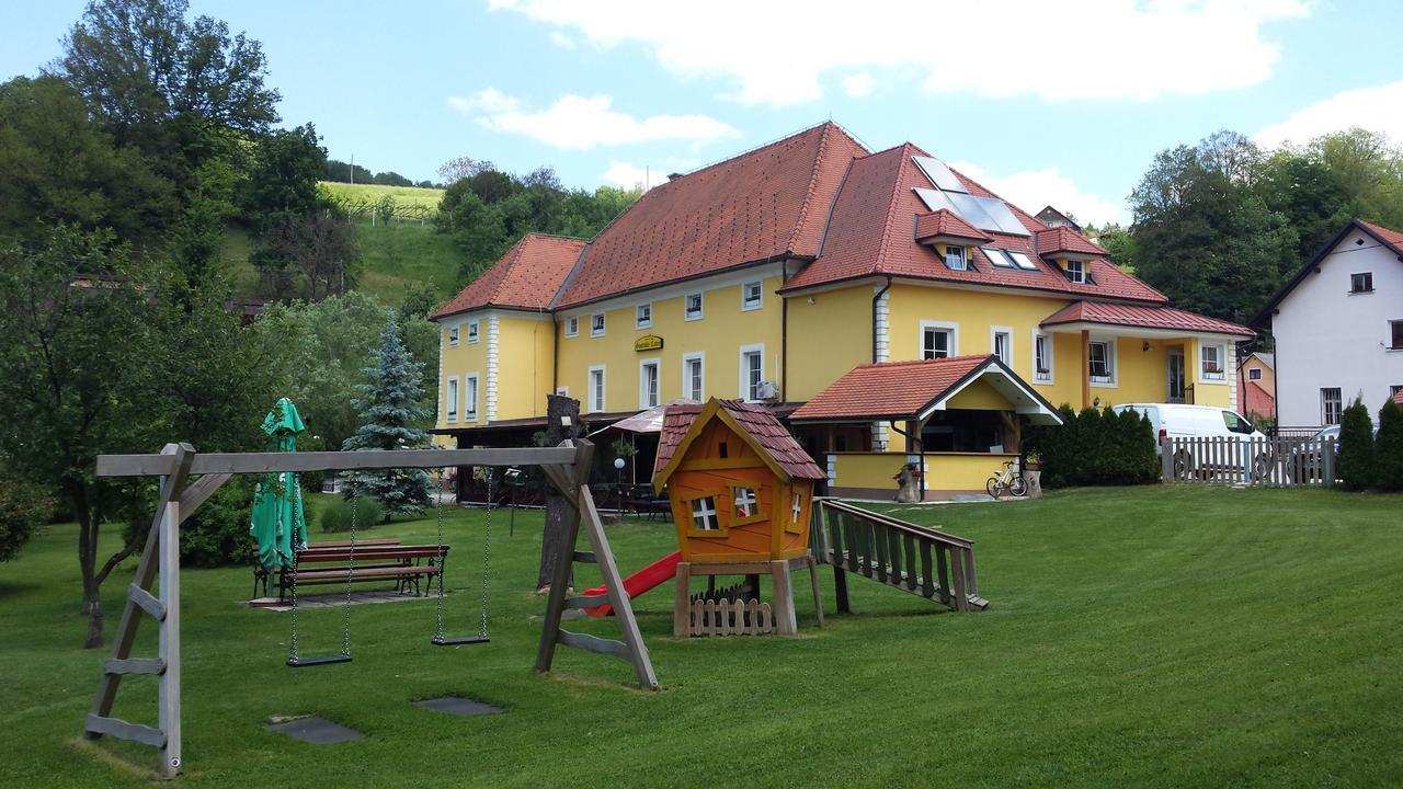 Guest House Cater Lasko Exterior photo